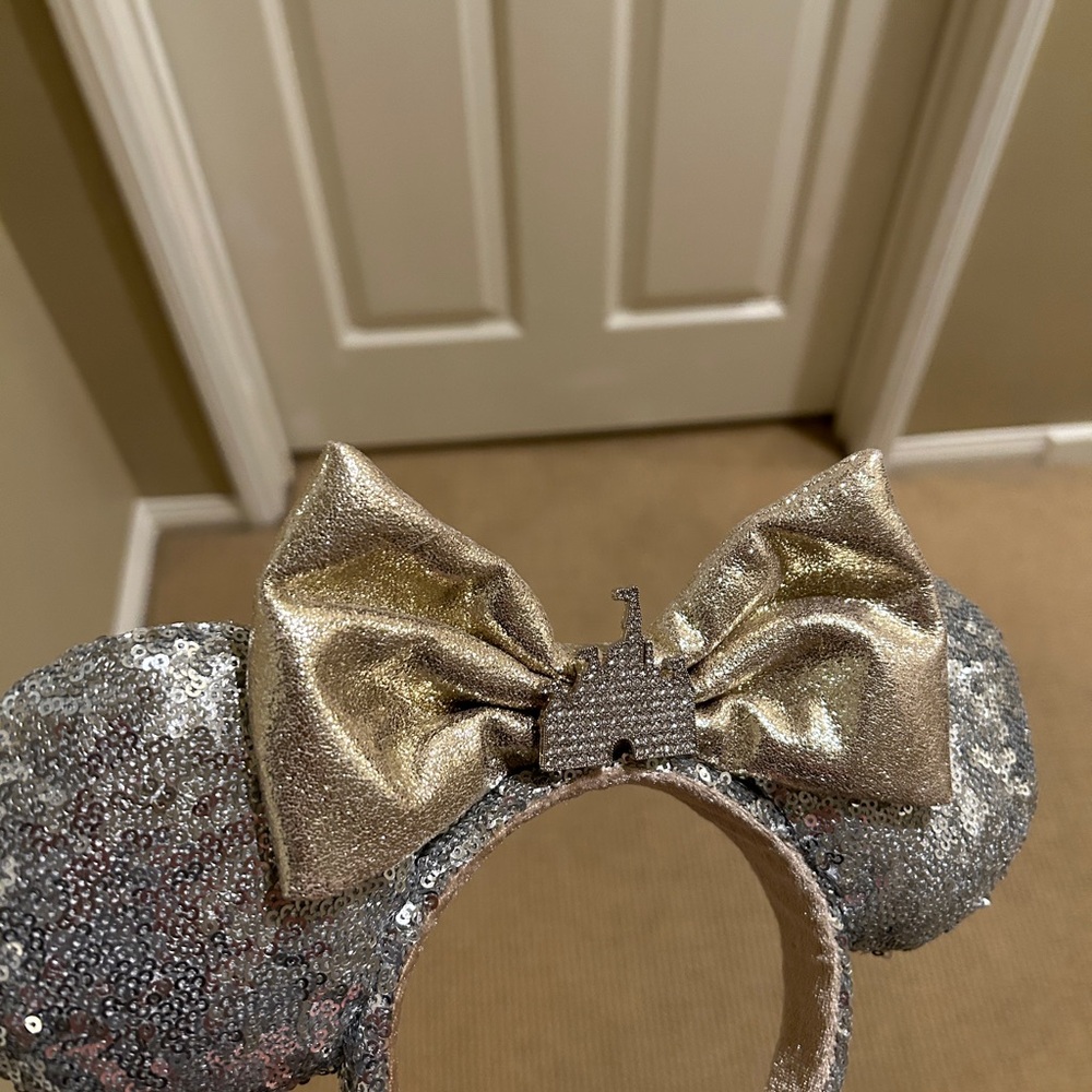 Disney Disneyland Ears Silver Gold Sequin